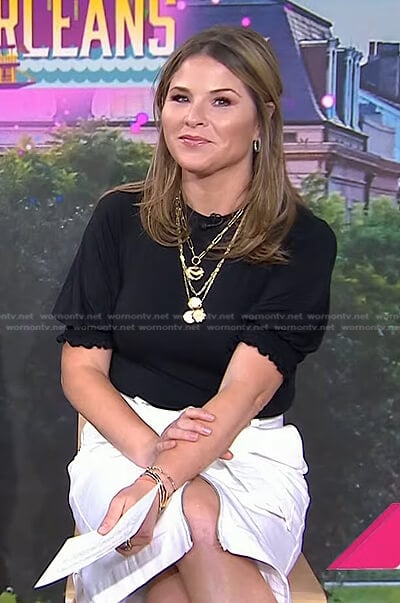 Jenna’s white zip front skrit on Today