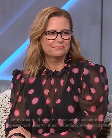 Jenna Fischer’s black polka dot blouse on The Kelly Clarkson Show
