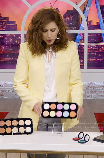 Joanna’s yellow blazer on I Love That For You