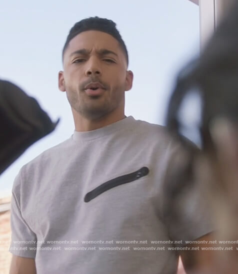 Jordan’s gray zipper tee on All American