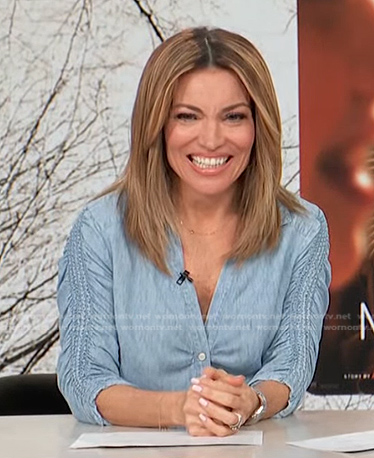 Kit’s chambray shirred sleeve top on Access Hollywood
