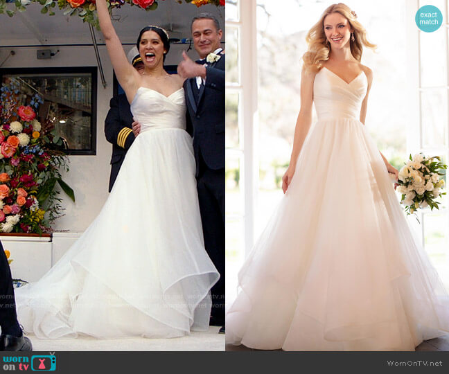 Martina Liana Style#1159 worn by Stella Kidd (Miranda Rae Mayo) on Chicago Fire