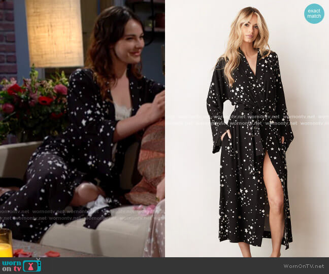 MASONgrey Kaia Kimono Robe in Black Stars worn by Tessa Porter (Cait Fairbanks) on The Young and the Restless