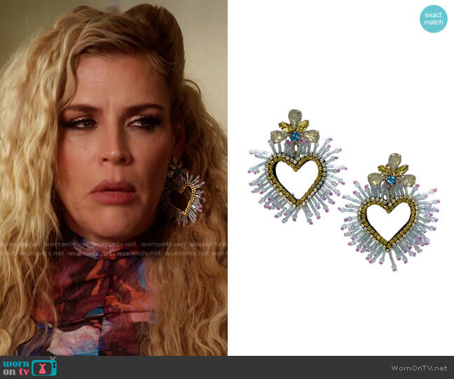 Meghan Fabulous La Amore Sunburst Earrings worn by Summer Dutkowsky (Busy Philipps) on Girls5eva