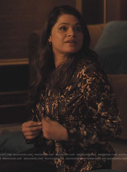 Mel’s animal print blouse on Charmed