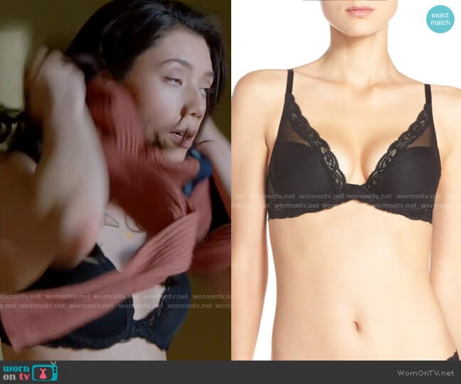 Natori Feathers Underwire Contour Bra in Black worn by Violet Mikami (Hanako Greensmith) on Chicago Fire