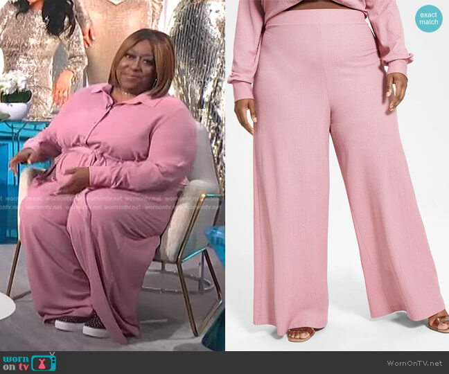 Nina Parker Trendy Plus Size Textured Knit Wide-Leg Pants worn by Loni Love on E! News