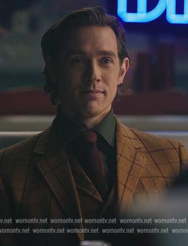Percival Pickens’ brown plaid blazer on Riverdale