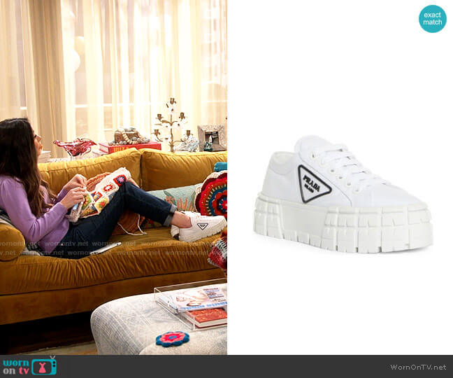 Prada Double Wheel Platform Sneaker in Bianco worn by Carly Shay (Miranda Cosgrove) on iCarly