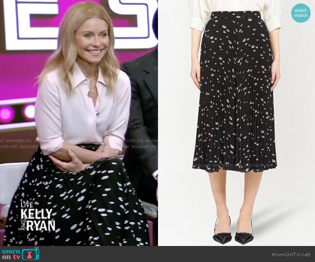 Prada Lips Print Pleated Skirt worn by Kelly Ripa on Live with Kelly and Mark
