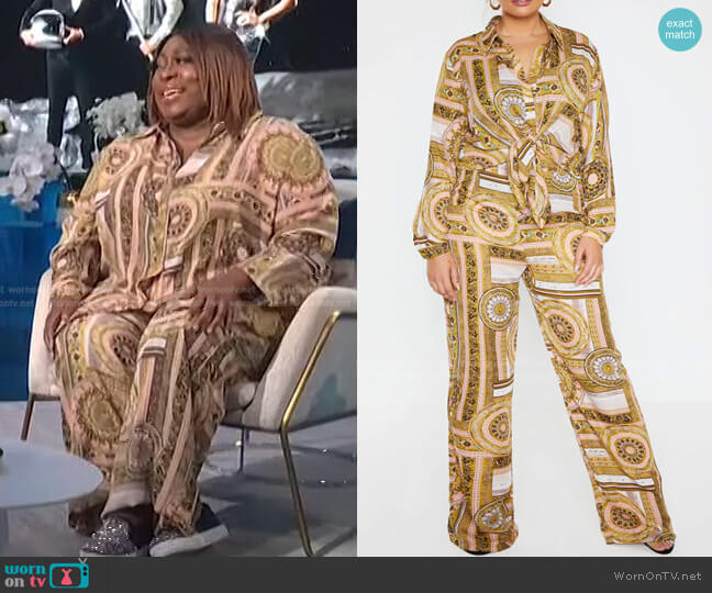 Pretty Little Thing Multi Chain Print Oversized Shirt worn by Loni Love on E! News