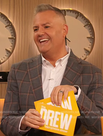 Ross’s gray check blazer on The Drew Barrymore Show