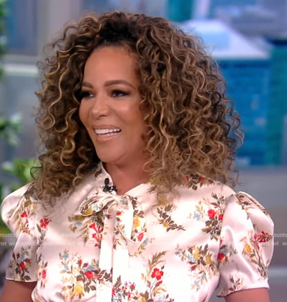 Sunny’s white floral print dress on The View