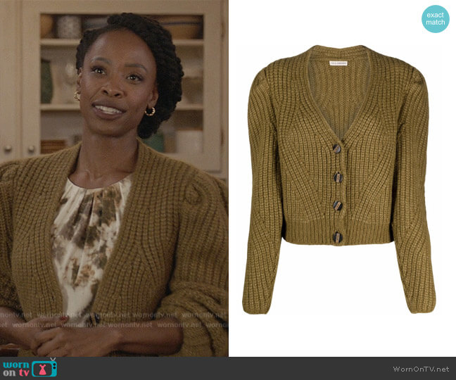 Ulla Johnson Greta chunky-knit cropped cardigan worn by Grace James (Karimah Westbrook) on All American
