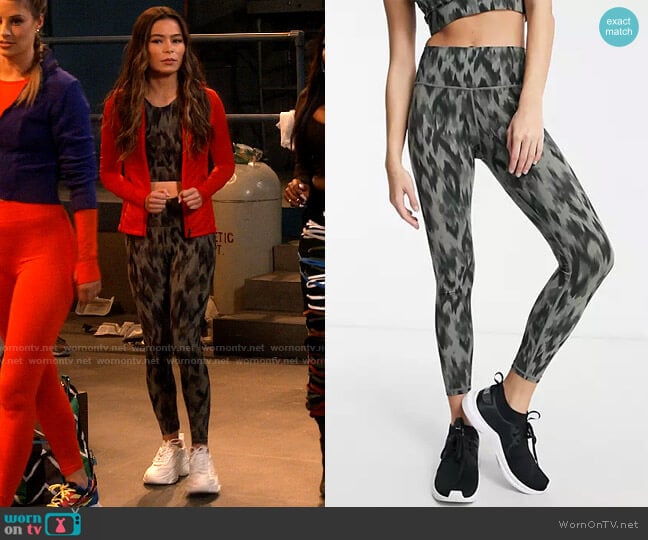 Varley Luna Leggings in Aztec Animal Print worn by Carly Shay (Miranda Cosgrove) on iCarly