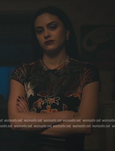 Veronica’s floral velvet top on Riverdale