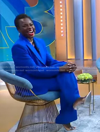 Tunde Oyeneyin’s blue blazer and pants on Good Morning America