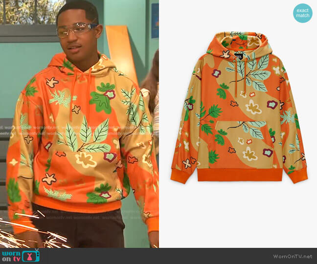Zara Leaf Print sweatshirt worn by Booker Baxter (Issac Ryan Brown) on Ravens Home