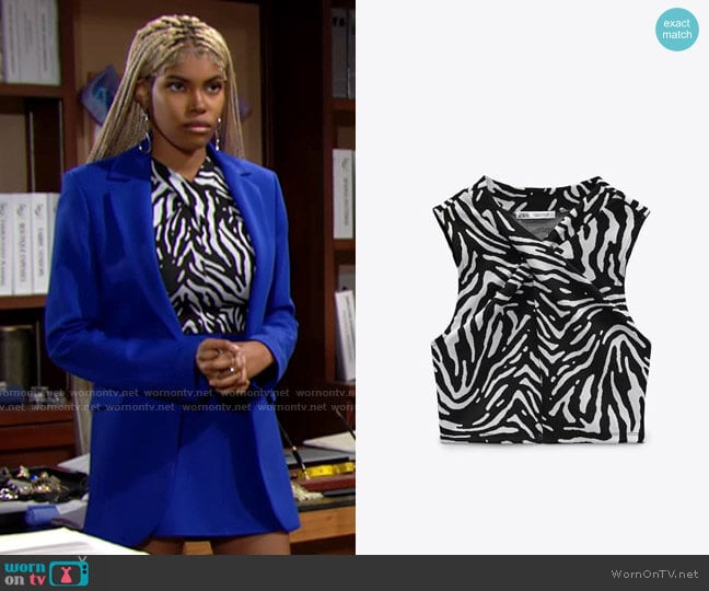 Zara Jacquard Wrap Top in Black/White worn by Paris Buckingham (Diamond White) on The Bold and the Beautiful