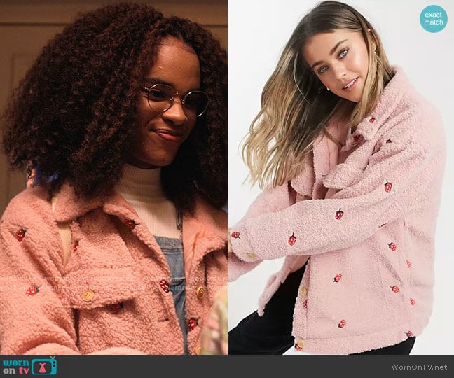 Daisy Street Oversized Trucker Jacket with Strawberry Embroidery in Teddy Fleece worn by Elle Argent (Yasmin Finney) on Heartstopper