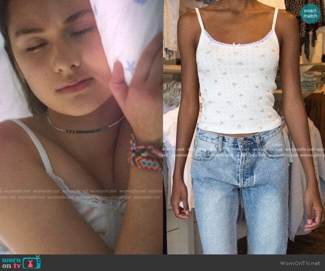 Brandy Melville Skylar Floral Bow Tank worn by Belly Conklin (Lola Tung) on The Summer I Turned Pretty