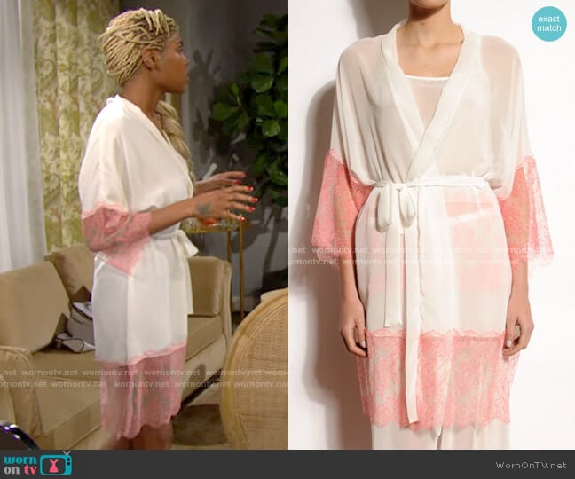Carol Coelho Orchid Georgette & Chantilly Lace Trim Short Robe worn by Paris Buckingham (Diamond White) on The Bold and the Beautiful