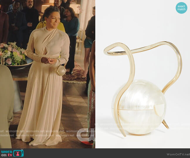 Cult Gaia Pearl Bag worn by Lorraine Swift (April Parker Jones) on Tom Swift