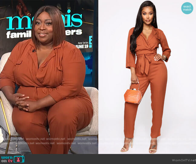 Fashion Nova Start to Finish Cargo Jumpsuit worn by Loni Love on E! News