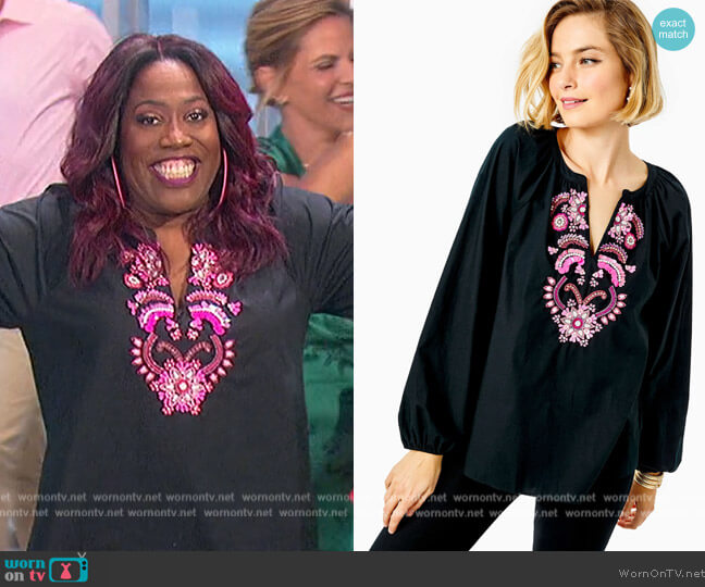 Lilly Pulitzer Ivy Top worn by Sheryl Underwood on The Talk