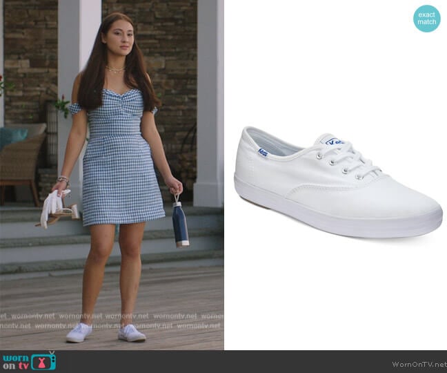 Keds Lace-Up Oxford Fashion Sneakers worn by Belly Conklin (Lola Tung) on The Summer I Turned Pretty