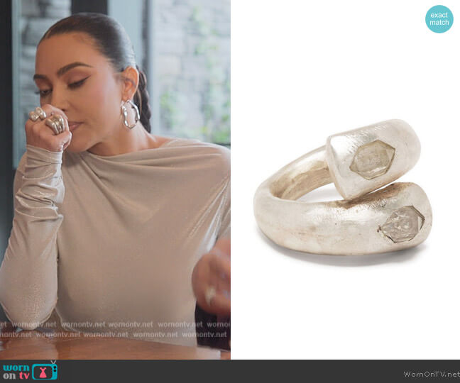 Parts of Four Little Twisted Druid ring worn by Kim Kardashian (Kim Kardashian) on The Kardashians
