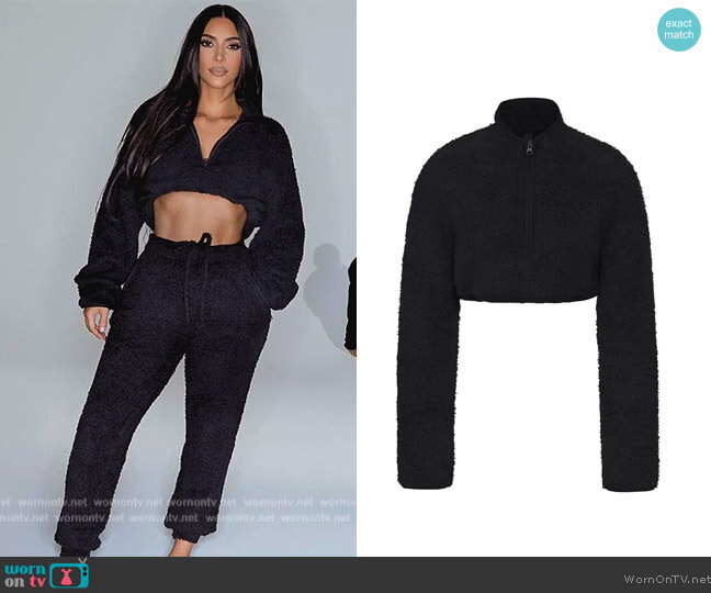 Skims Cozy Knit Cropped Pullover worn by Kim Kardashian (Kim Kardashian) on The Kardashians