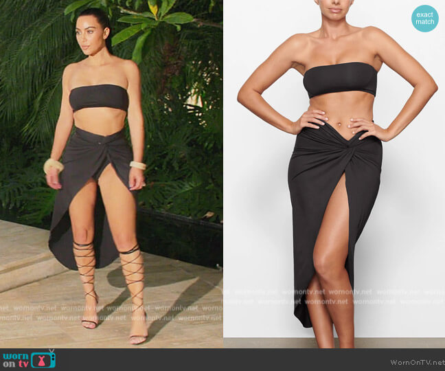 Skims Swim Bandeau Bikini Top worn by Kim Kardashian (Kim Kardashian) on The Kardashians