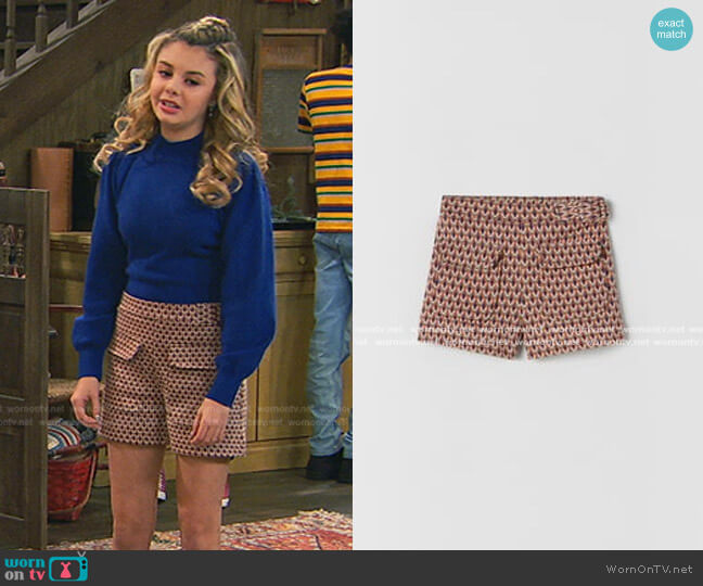 Zara Jacquard Short worn by Destiny Baker (Mallory James Mahoney) on Bunkd