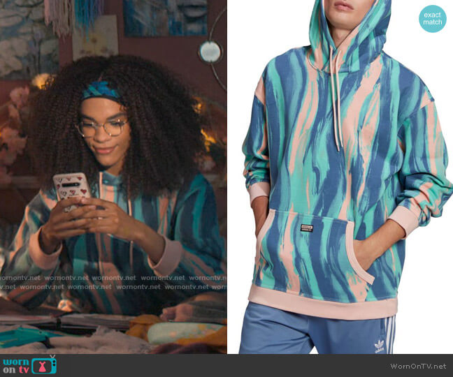 Adidas R.Y.V. Hoodie in Vapor Pink worn by Elle Argent (Yasmin Finney) on Heartstopper