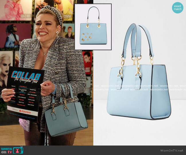 Aldo Pitari Bag worn by Summer Dutkowsky (Busy Philipps) on Girls5eva