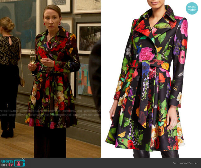 Alice + Olivia Leila Coat worn by Becky Green (Erin Doherty) on Chloe