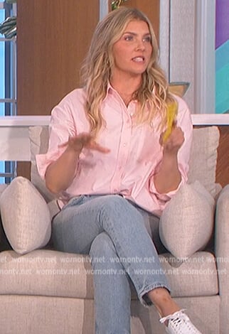 Amanda’s pink button down blouse on The Talk