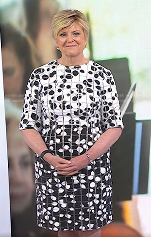 Anne Thompson’s black and white leaf print dress on Today