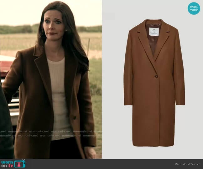Babaton The New Stedman Coat in Rich Camel worn by Lois Lane (Elizabeth Tulloch) on Superman and Lois