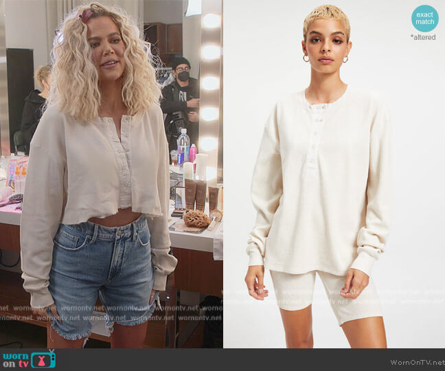 Good American Thermal Boyfriend Henley worn by Khloe Kardashian (Khloe Kardashian) on The Kardashians