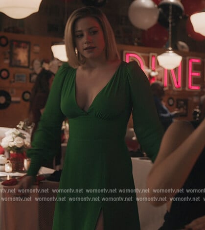 Betty’s green v-neck dress on Riverdale
