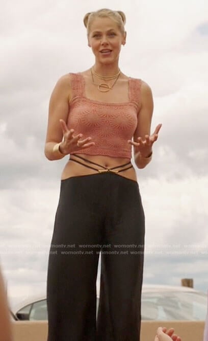 Isobel’s pink floral crop top and strappy pants on Roswell New Mexico