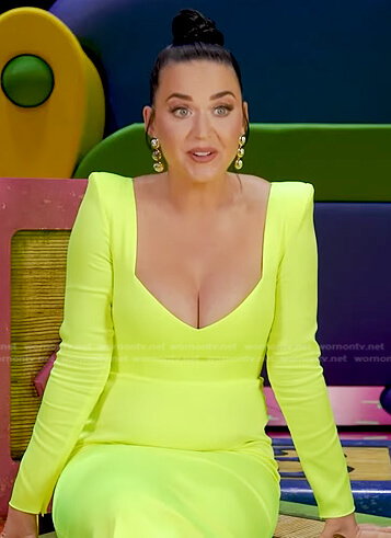 Katy Perry’s yellow sweetheart long dress on E! News Daily Pop