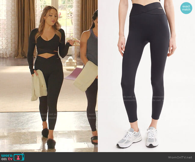 Le Ore Corso Crossover Legging worn by Fallon Carrington (Elizabeth Gillies) on Dynasty