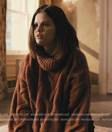 Mabel’s brown cable knit sweater on Only Murders in the Building