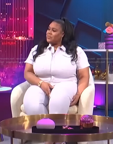 Nina’s lilac utility jumpsuit on E! News Nightly Pop