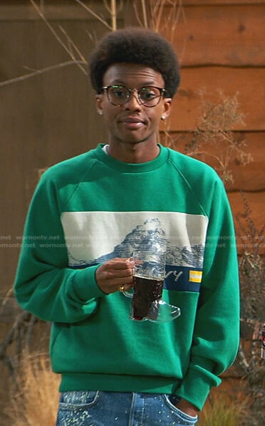 Noah’s green mountain print sweatshirt on Bunkd