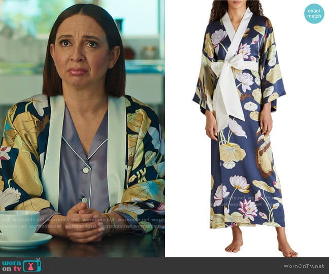 Olivia von Halle Queenie Robe worn by Molly Novak (Maya Rudolph) on Loot