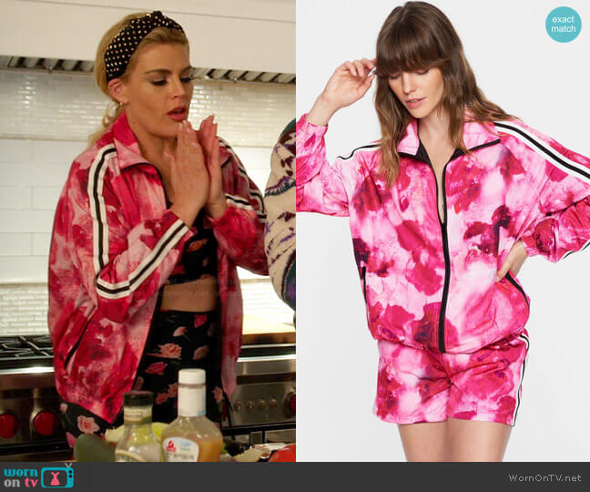 Pam & Gela Stand Collar Jacket worn by Summer Dutkowsky (Busy Philipps) on Girls5eva